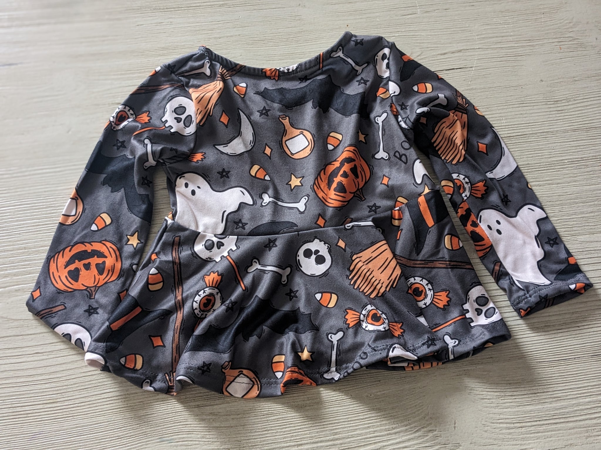 2t ghost pumpkin bat peplum