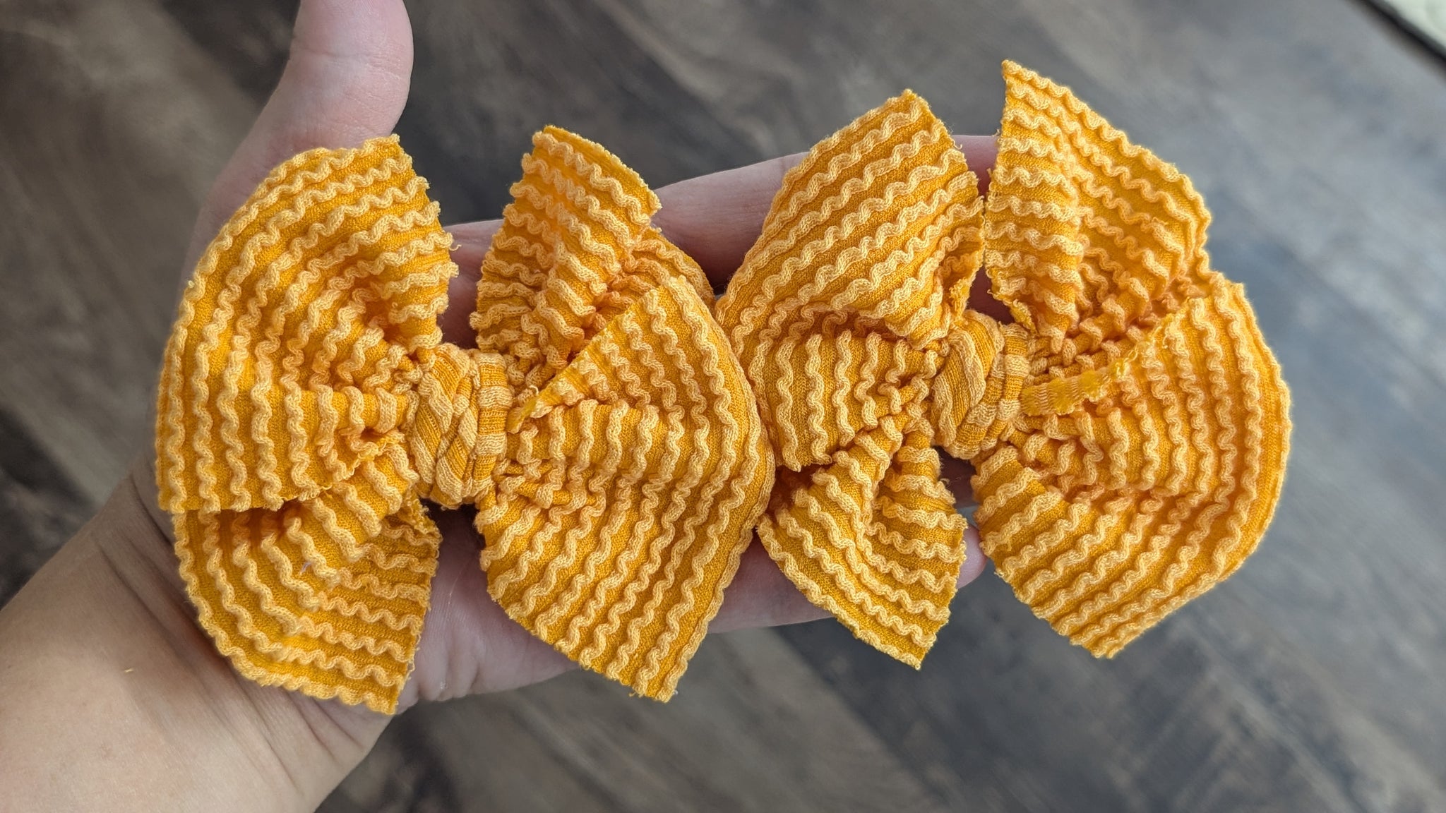 Mango orange Wavy