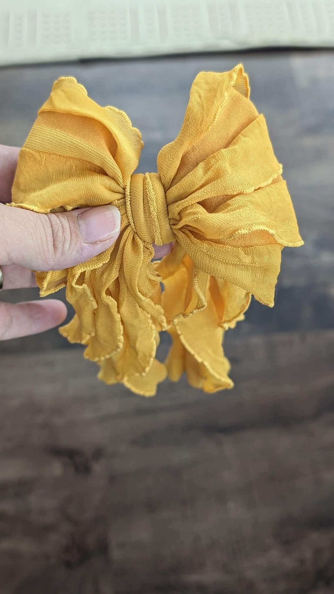 Mustard big ruffle ava 5in tail (RTS)