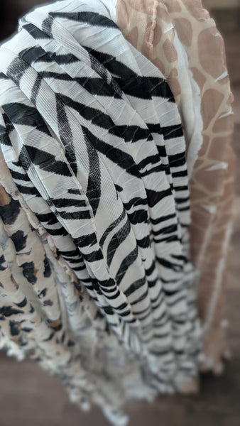 Giraffe ruffle